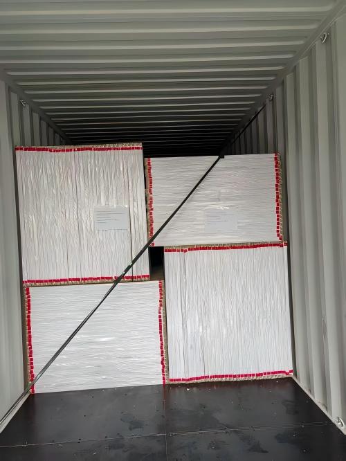 PVC foam packing and loading--500x666 (3).jpg